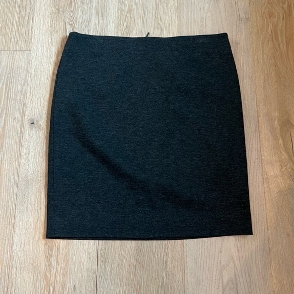 Kenneth Cole New York Skirt in Charcoal Grey Womens Size 6